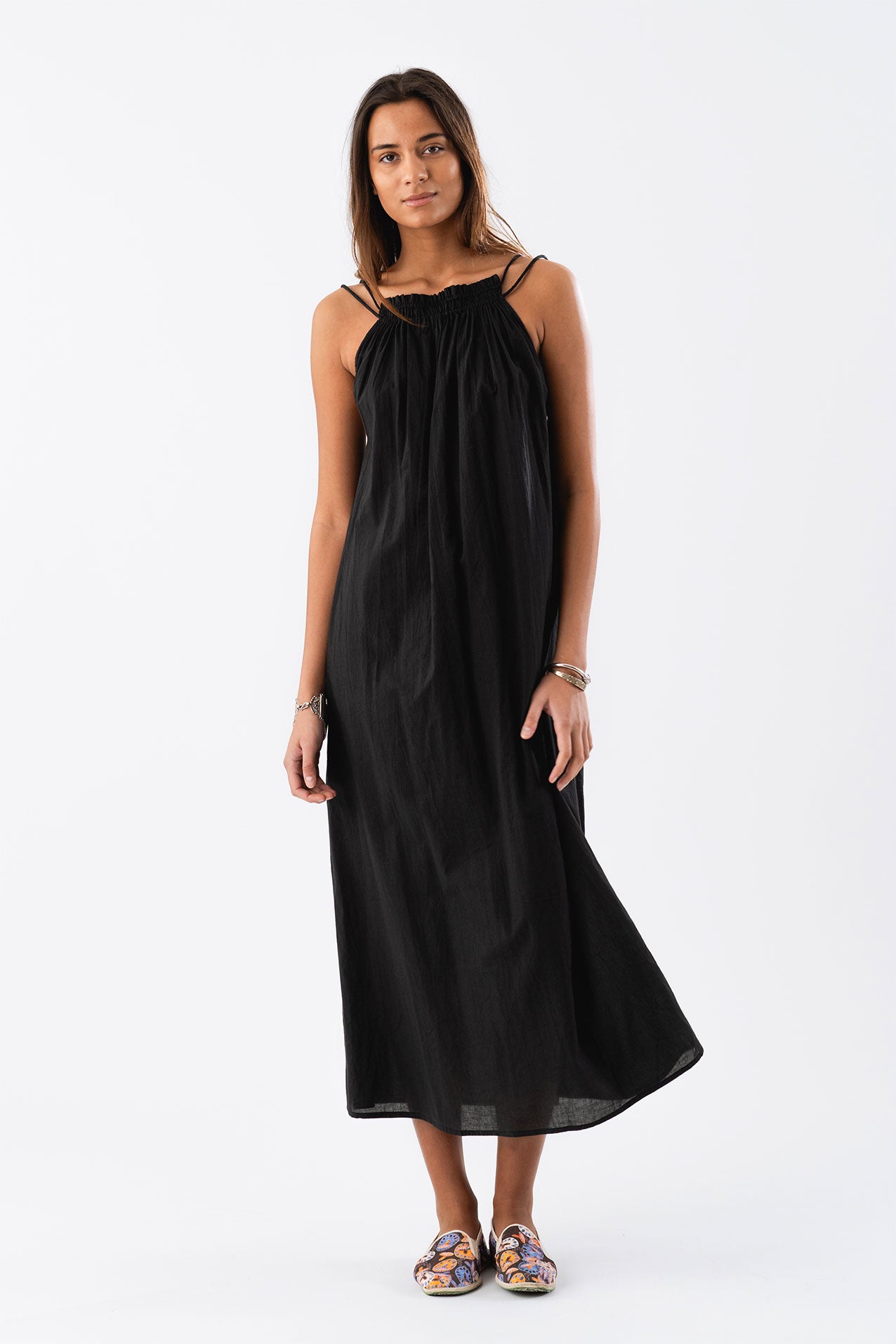 Lolly's Laundry EmmelineLL Maxi Dress in Washed Black met ruffle elastiek en dubbele spaghetti bandjes