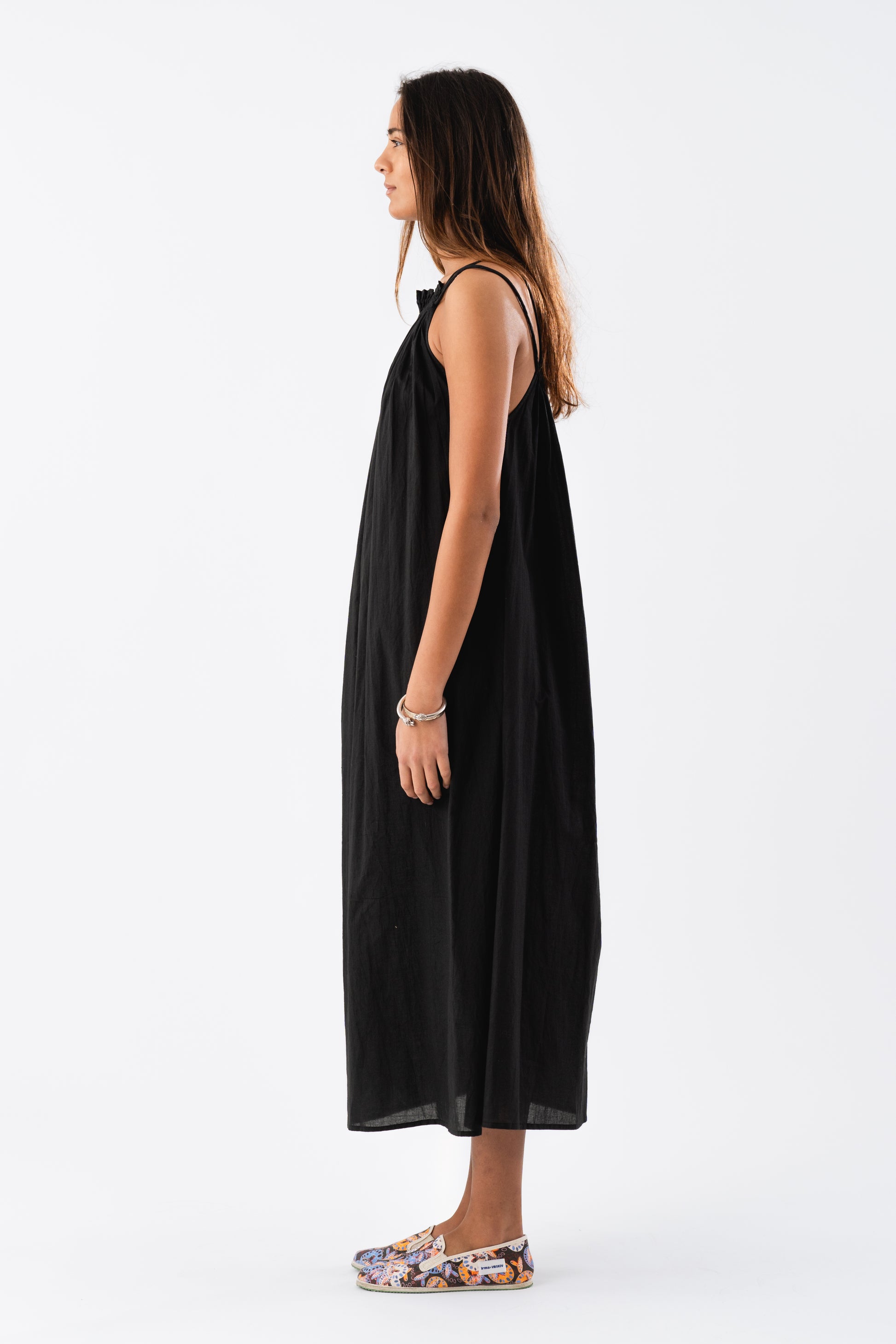 Lolly's Laundry EmmelineLL Maxi Dress in Washed Black met ruffle elastiek en dubbele spaghetti bandjes